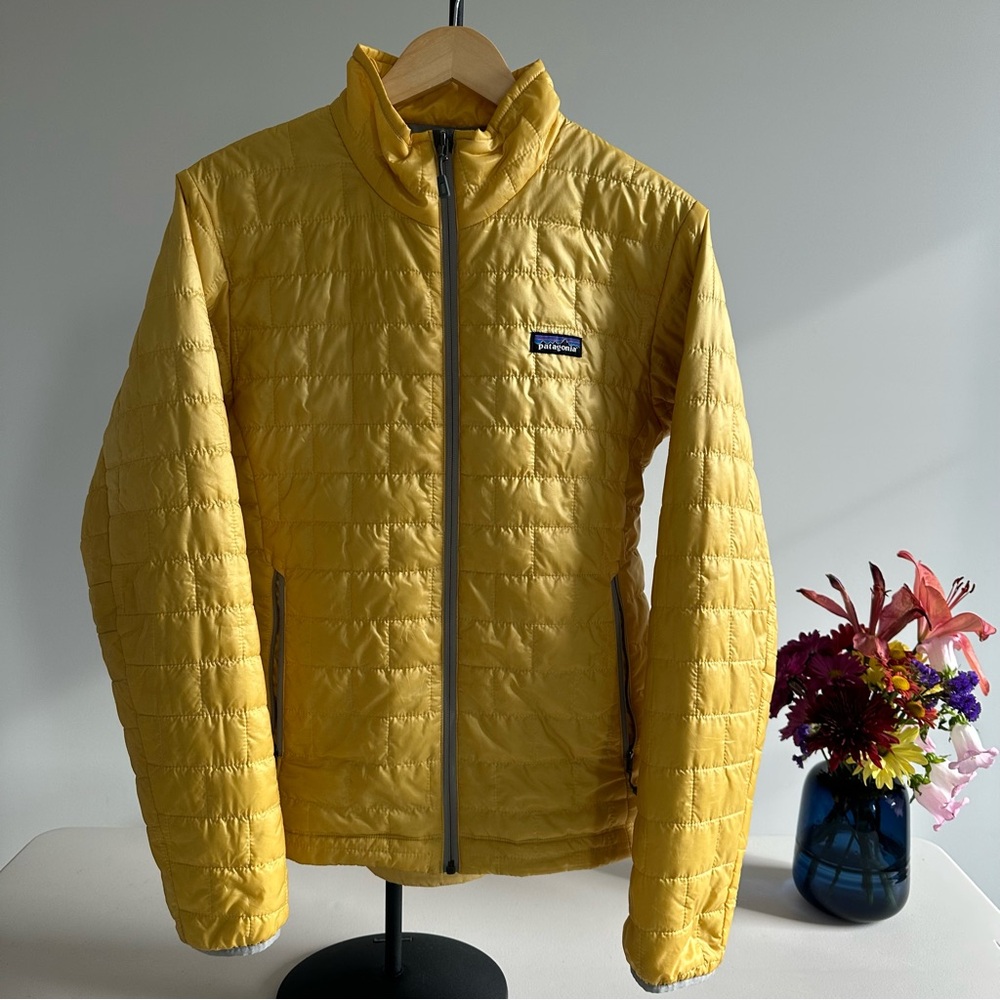 Men's Patagonia Nano Puff® Jacket • yellow / gold • small • puffer • hiking - Picture 10 of 12
